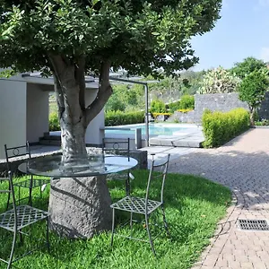 La Casa Dell'alloro Bed & Breakfast Zafferana Etnea